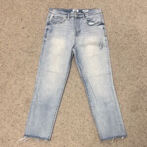 Kensie The Slim Light Wash Cropped Jeans